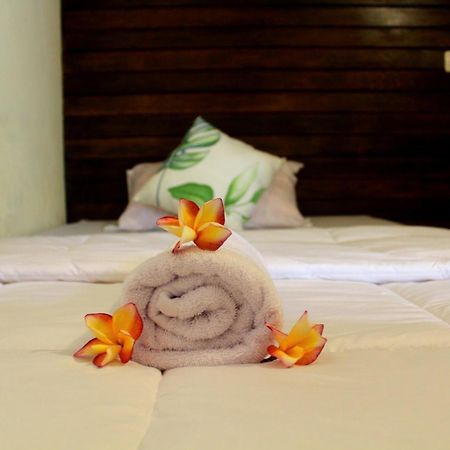 Tara Hostel Batununggul الغرفة الصورة