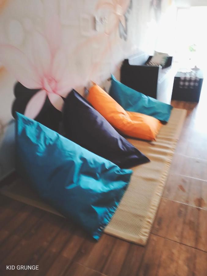 Tara Hostel Batununggul المظهر الخارجي الصورة