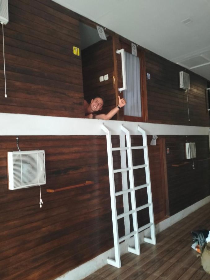 Tara Hostel Batununggul المظهر الخارجي الصورة